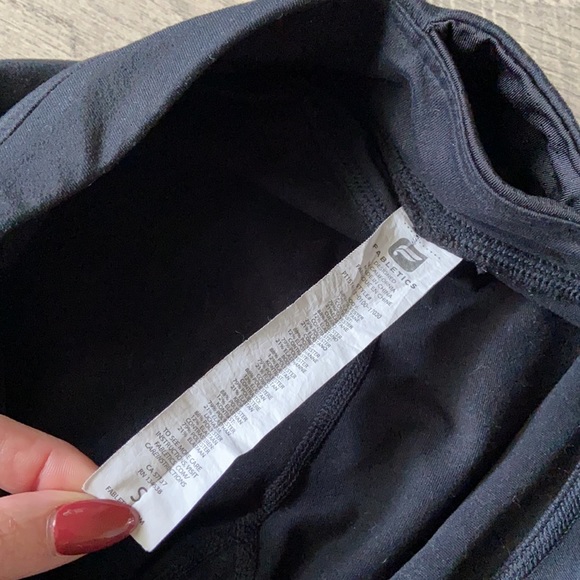 Fabletics Provence Legging Black/Liquid Black - Picture 6 of 9